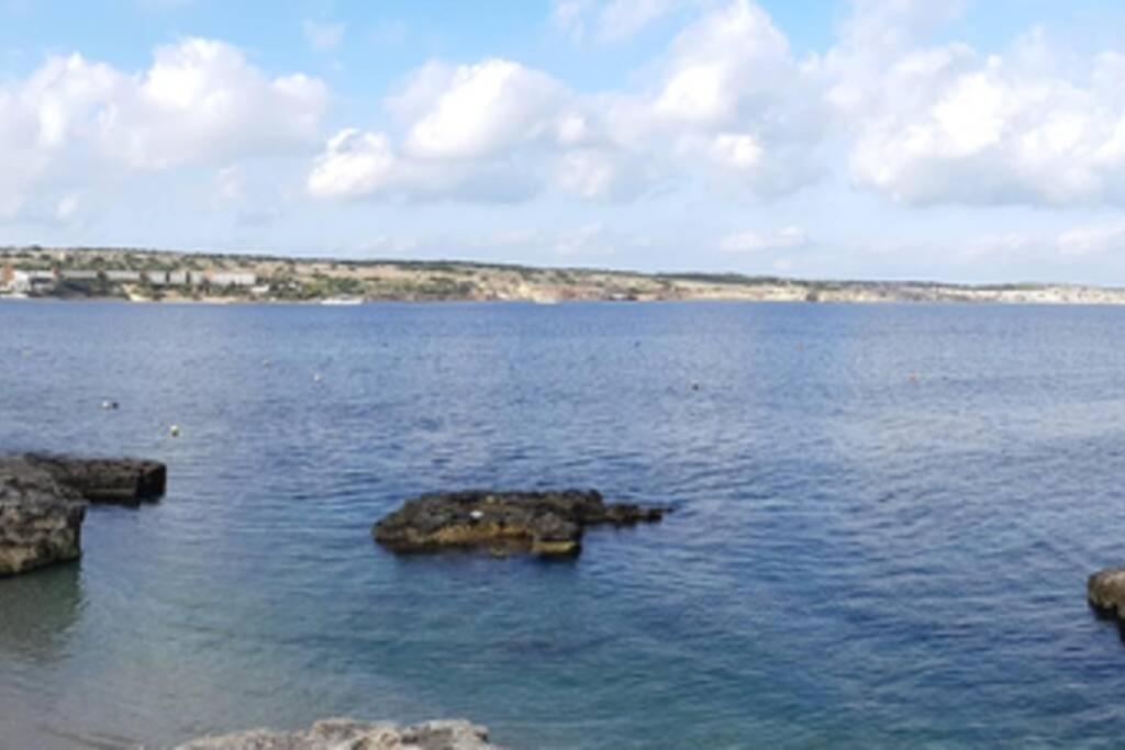 Fiesta Apartment Seaview Mellieħa Buitenkant foto