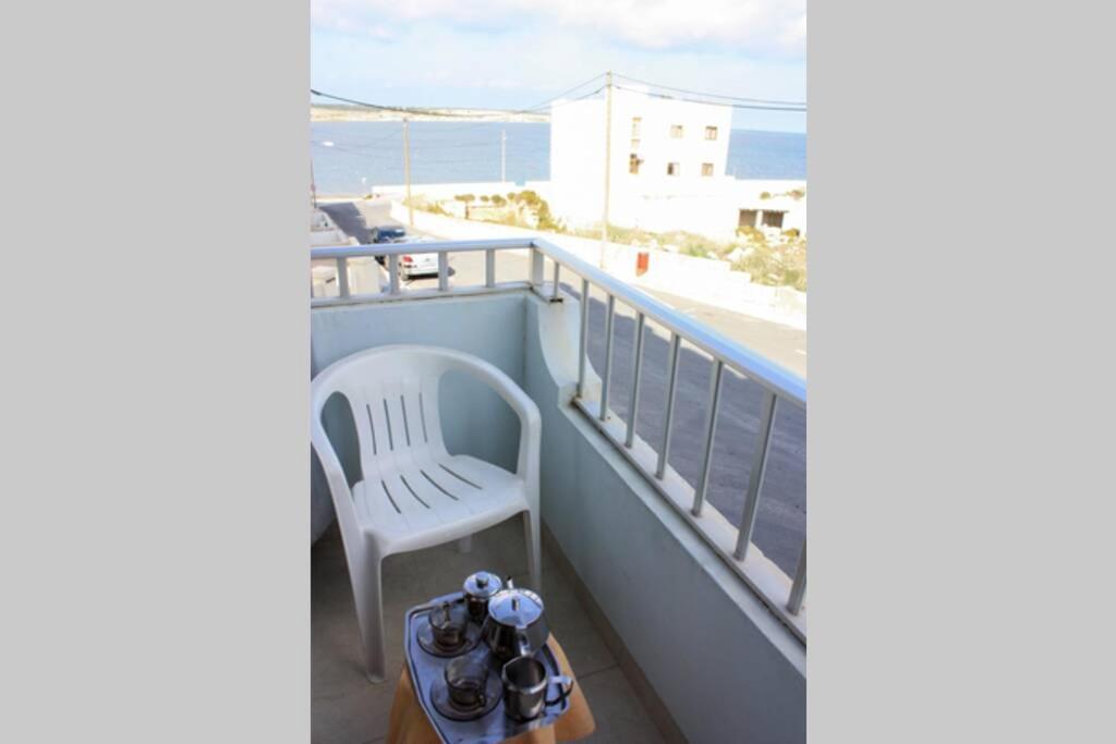Fiesta Apartment Seaview Mellieħa Buitenkant foto